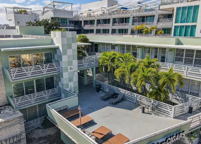 Escape 2 Beach, Ocean Dr Deco Apt With 2 Queen Beds