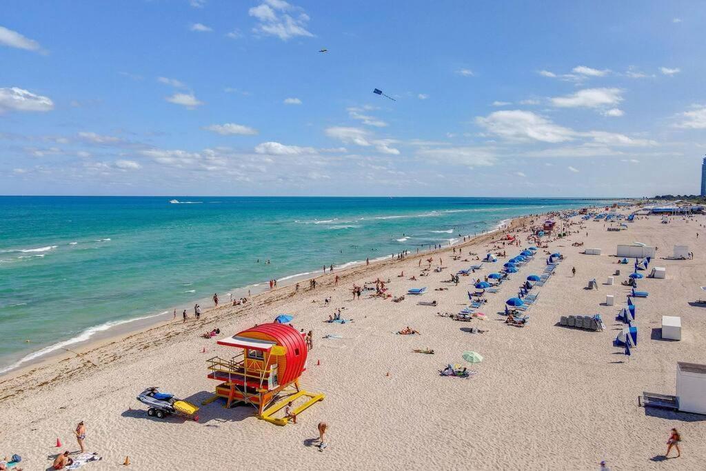 Escape 2 Beach, Ocean Dr Deco With 2 Queen Beds Apartment *