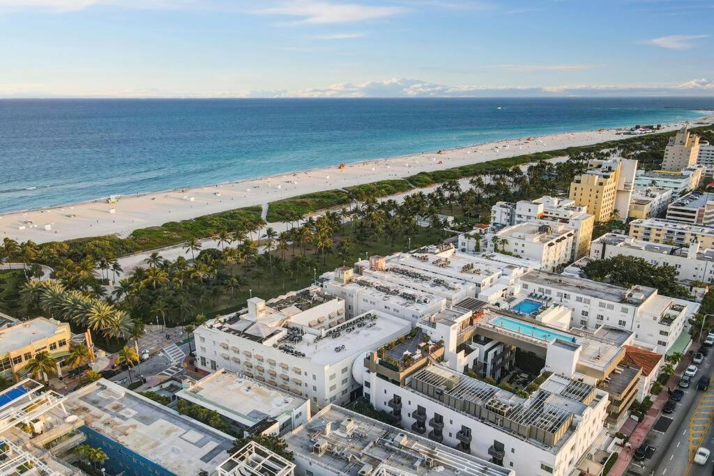 Apartment Escape 2 Beach, Ocean Dr Deco With 2 Queen Beds Miami Beach