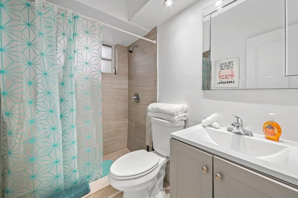 Escape 2 Beach, Ocean Dr Deco With 2 Queen Beds Apartment *